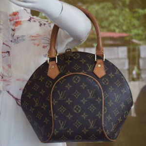💎✨Authentic✨💎 Louis Vuitton Monogram Ellipse MM Hand Bag